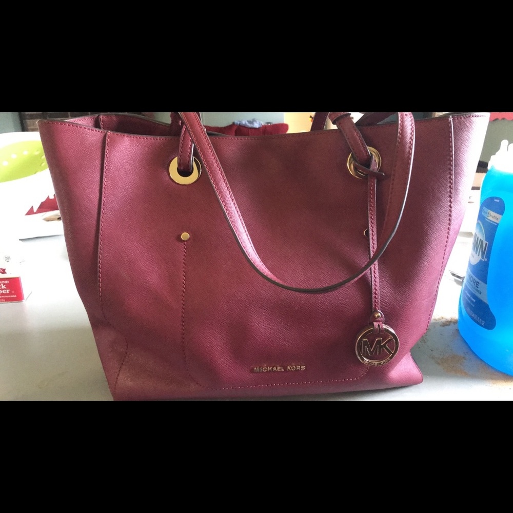 Michael kors purse